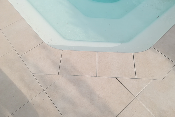 decoupe de pierres et carrelages Sud-Est-faconnage de dalles Sud-Est-gres cerame Vaucluse-pierre naturelle Vaucluse-amenagement exterieur et interieur Sud-Est-carrelages sur-mesure Sud-Est