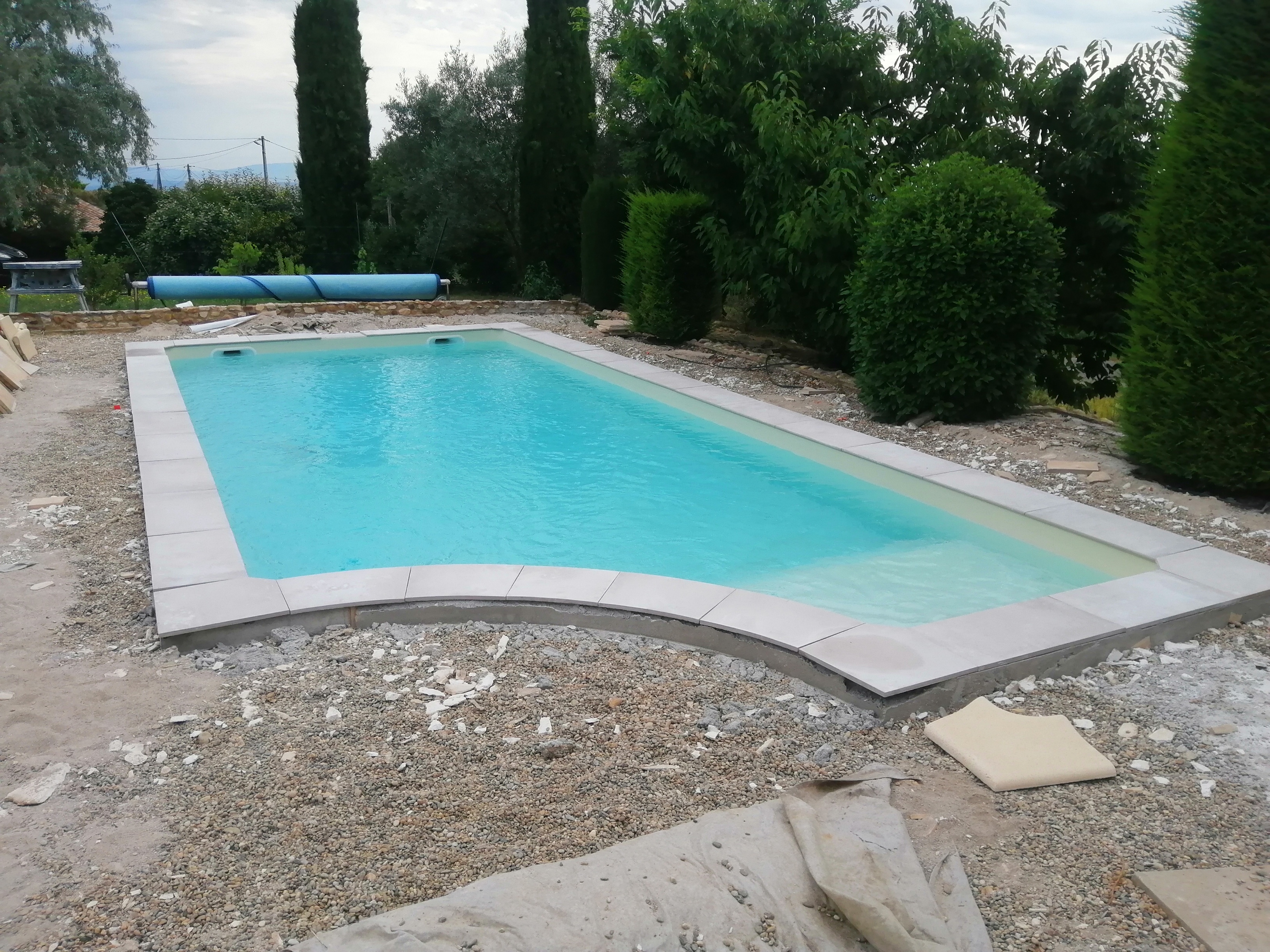 decoupe de pierres et carrelages Sud-Est-faconnage de dalles Sud-Est-gres cerame Vaucluse-pierre naturelle Vaucluse-amenagement exterieur et interieur Sud-Est-carrelages sur-mesure Sud-Est