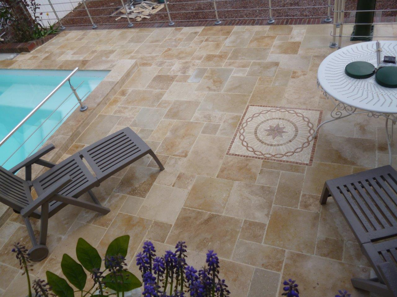 P1150402 decoupe de pierres et carrelages Sud-Est-faconnage de dalles Sud-Est-gres cerame Vaucluse-pierre naturelle Vaucluse-amenagement exterieur et interieur Sud-Est-carrelages sur-mesure Sud-Est