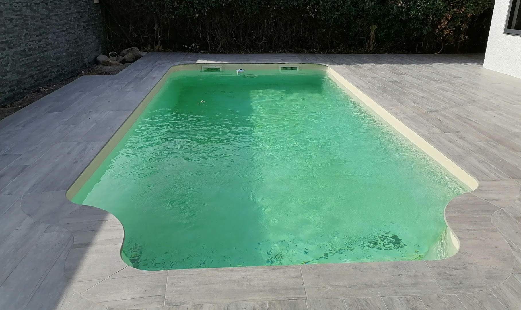 decoupe de pierres et carrelages Sud-Est-faconnage de dalles Sud-Est-gres cerame Vaucluse-pierre naturelle Vaucluse-amenagement exterieur et interieur Sud-Est-carrelages sur-mesure Sud-Est