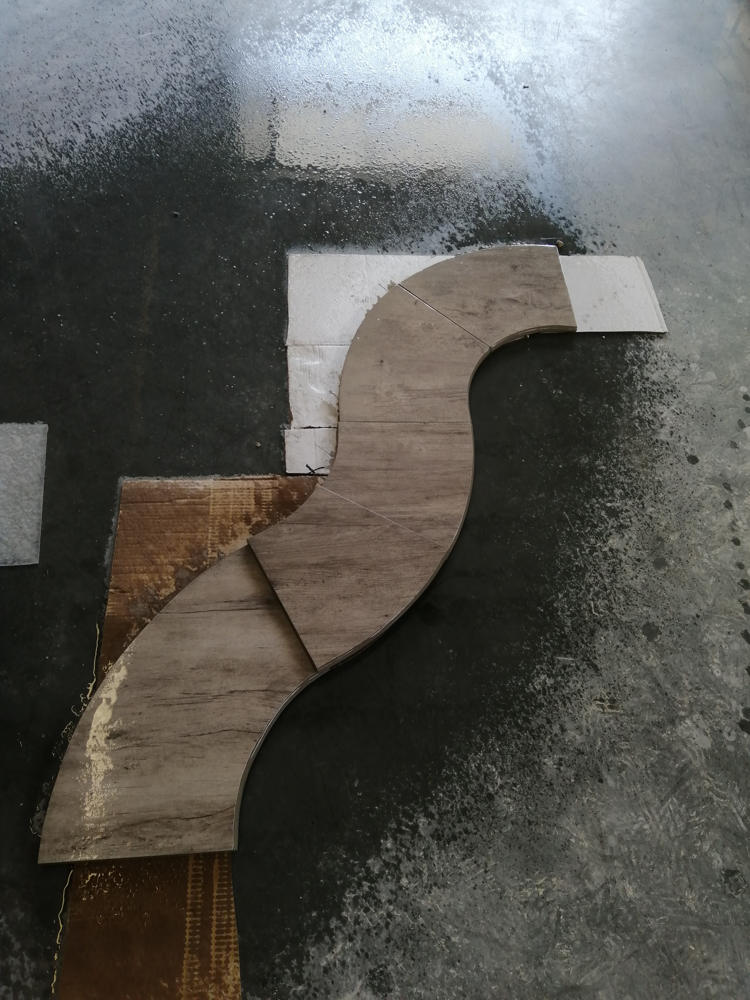 decoupe de pierres et carrelages Sud-Est-faconnage de dalles Sud-Est-gres cerame Vaucluse-pierre naturelle Vaucluse-amenagement exterieur et interieur Sud-Est-carrelages sur-mesure Sud-Est