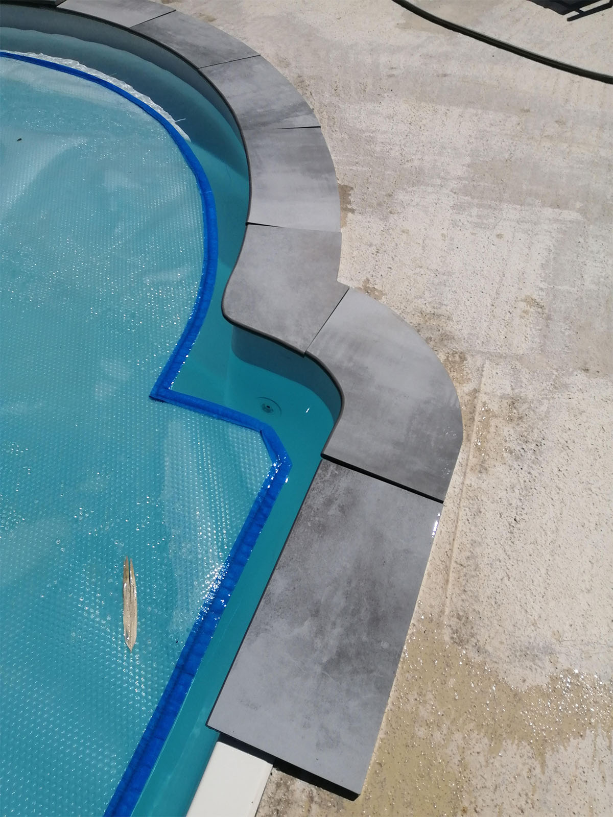 decoupe de pierres et carrelages Sud-Est-faconnage de dalles Sud-Est-gres cerame Vaucluse-pierre naturelle Vaucluse-amenagement exterieur et interieur Sud-Est-carrelages sur-mesure Sud-Est